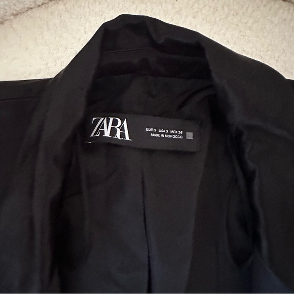 ZARA Satin Blazer - Picture 4 of 4